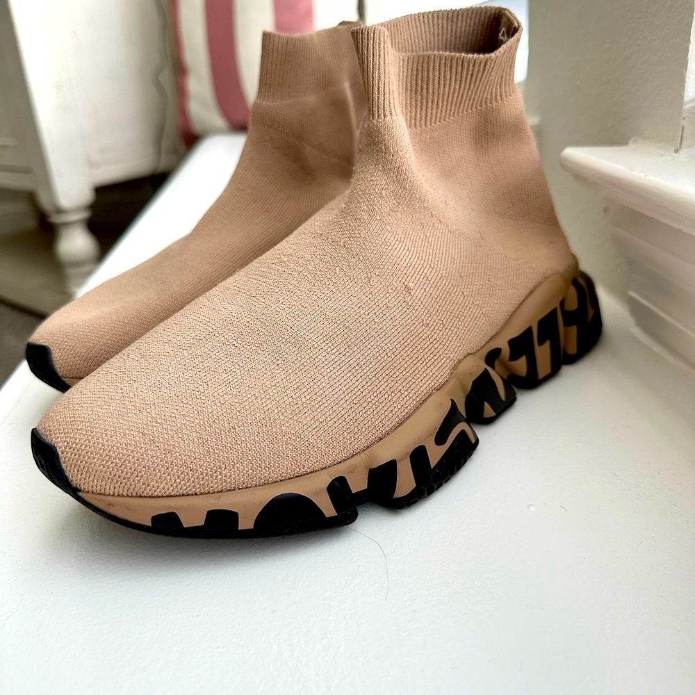 Balenciaga Speed Graffiti-sole Sneakers